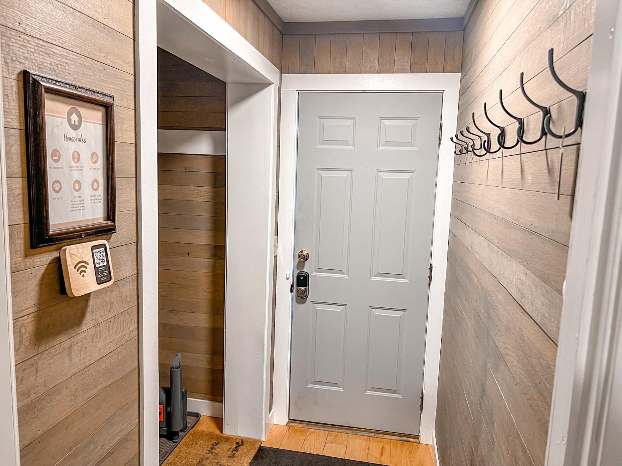 Remodeled Summit Condo At Snowshoe - Modern & Cozy ภายนอก รูปภาพ