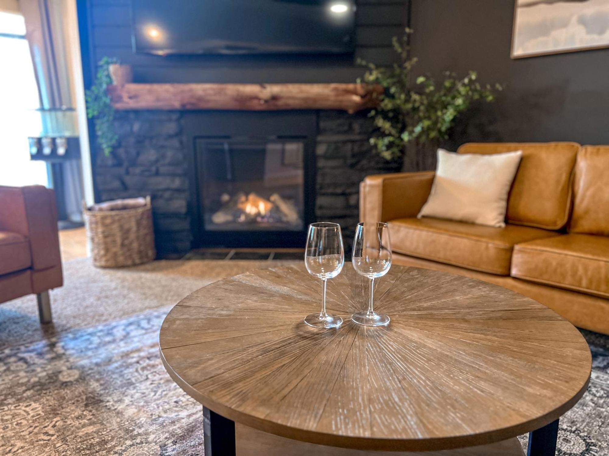 Remodeled Summit Condo At Snowshoe - Modern & Cozy ภายนอก รูปภาพ