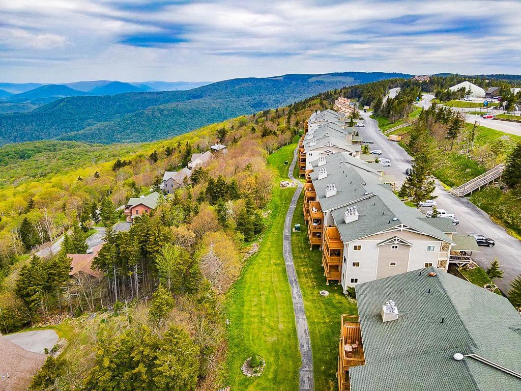 Remodeled Summit Condo At Snowshoe - Modern & Cozy ภายนอก รูปภาพ